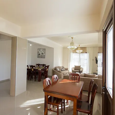 דירה Peanut House By Holidaykeys *